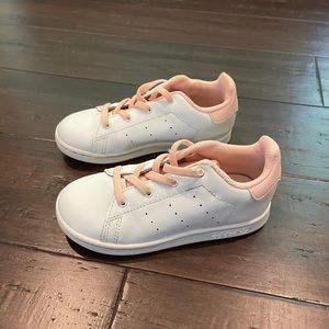 Adidas children’s Stan Smith shoes